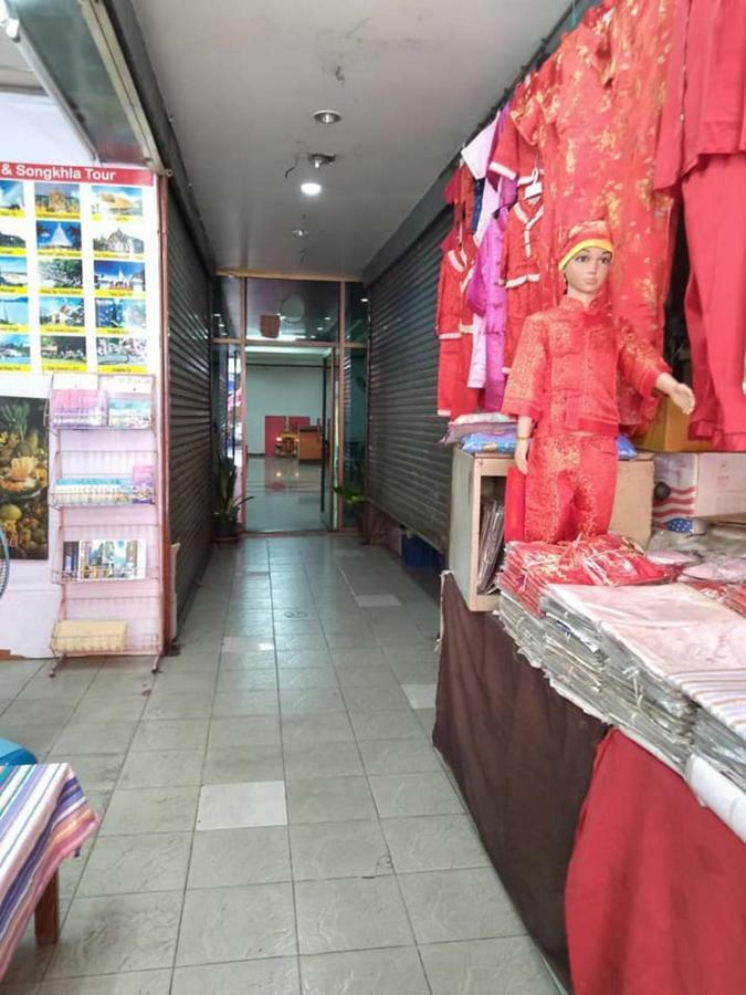 Cathay Guesthouse Hat Yai Esterno foto
