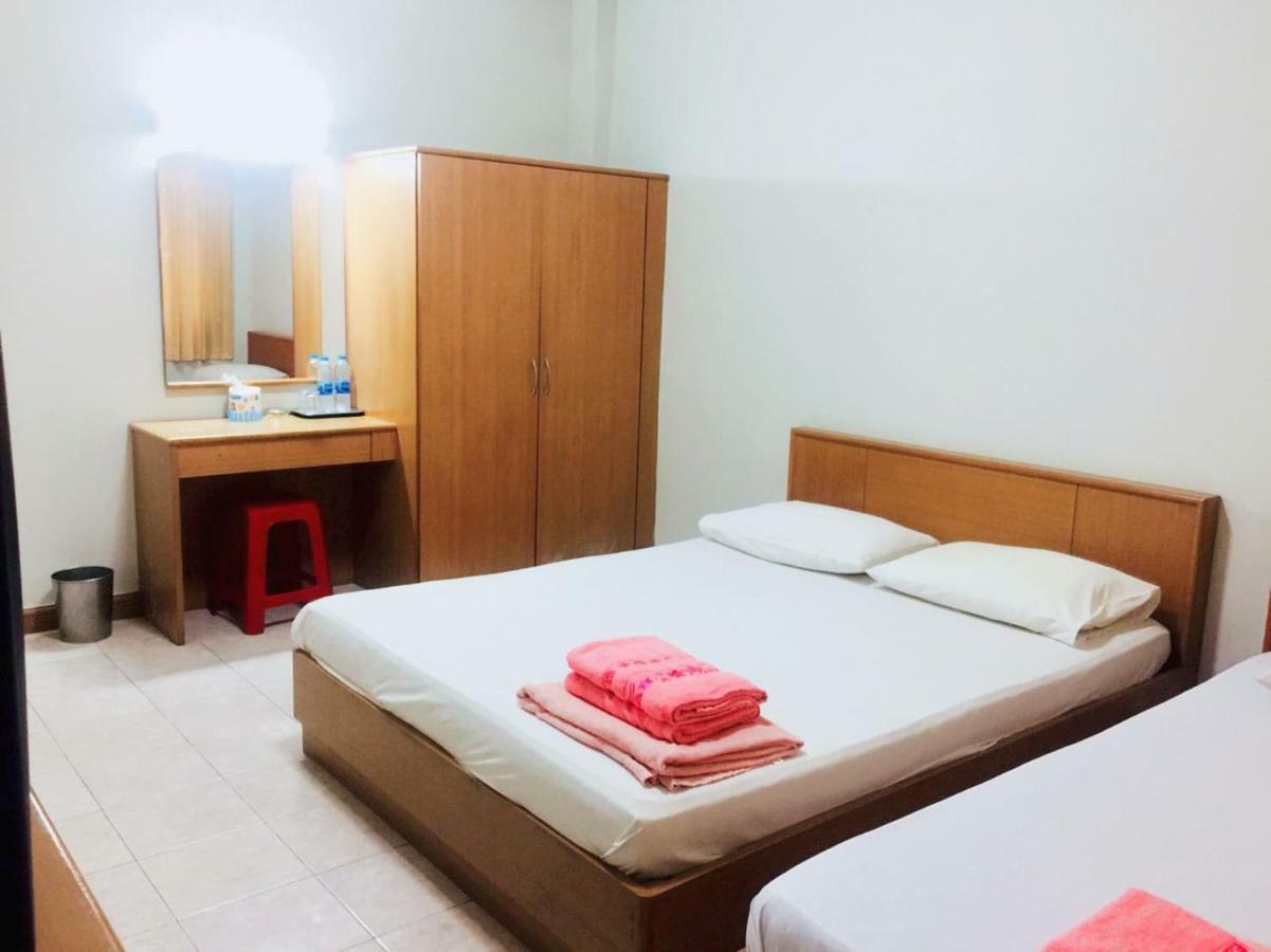 Cathay Guesthouse Hat Yai Esterno foto