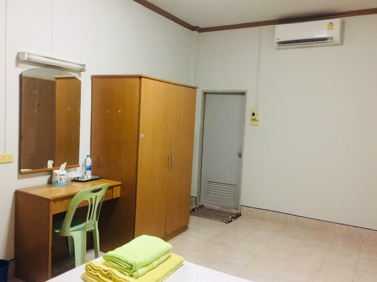 Cathay Guesthouse Hat Yai Esterno foto
