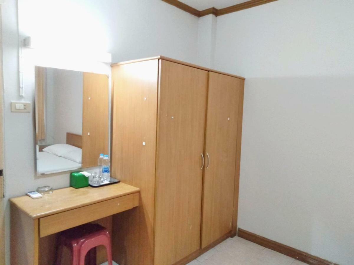 Cathay Guesthouse Hat Yai Esterno foto